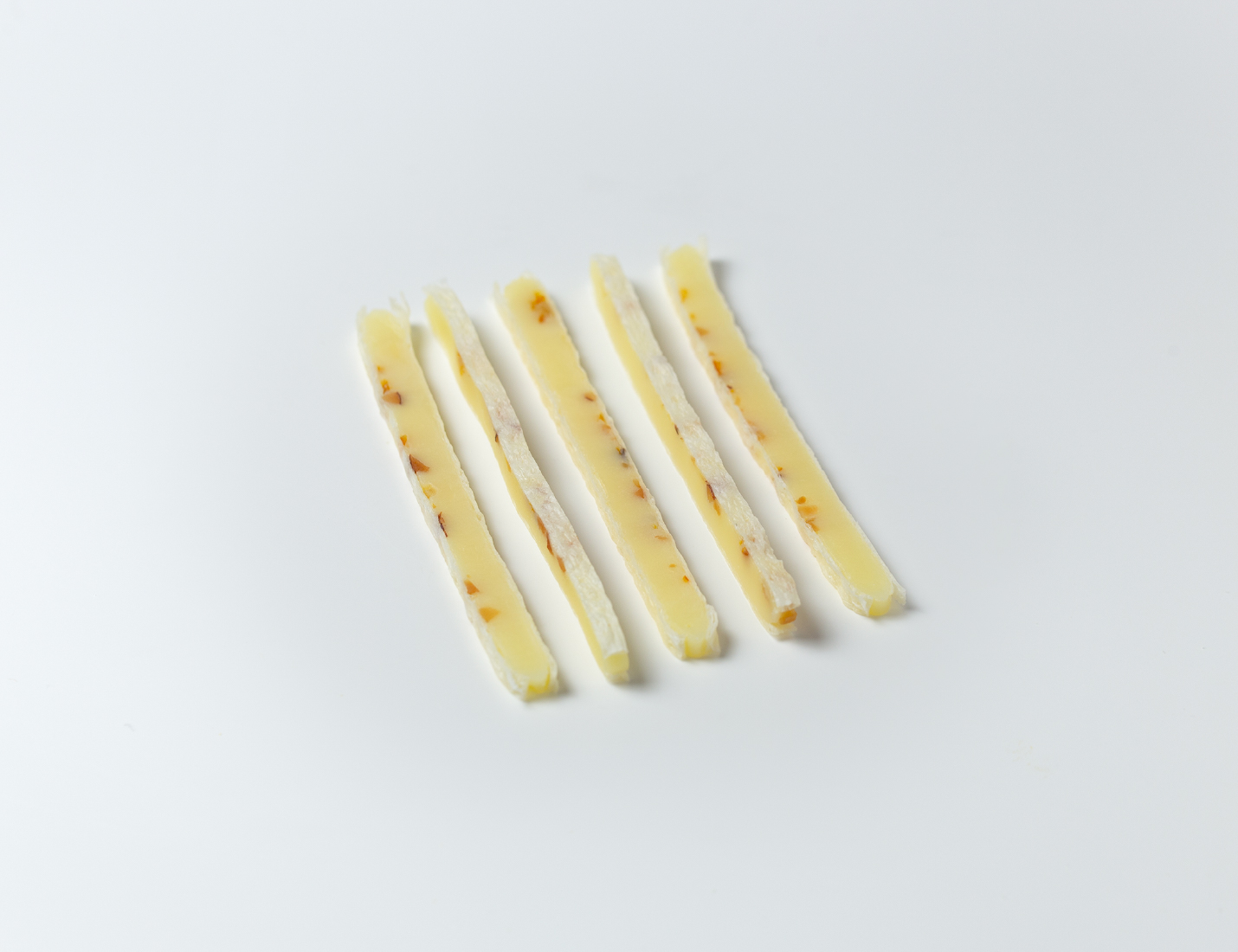 ナッツとオレンジの欧風チータラの画像