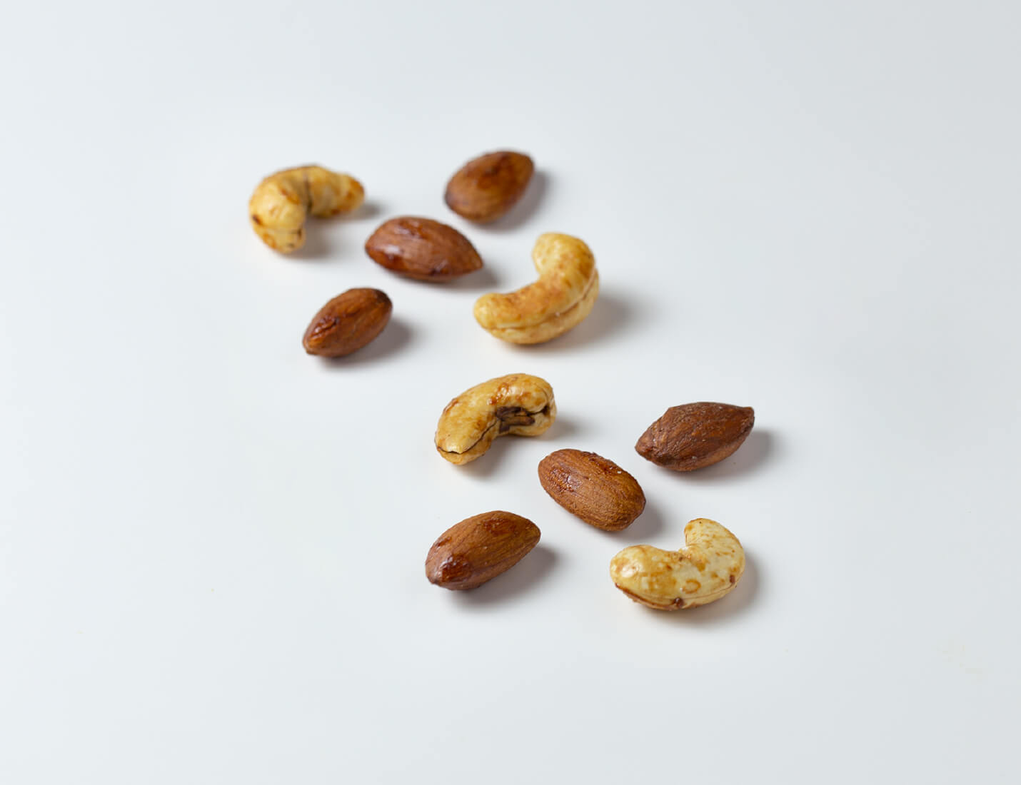 木樽熟成醤油の旨味と薫りのミックスナッツの画像